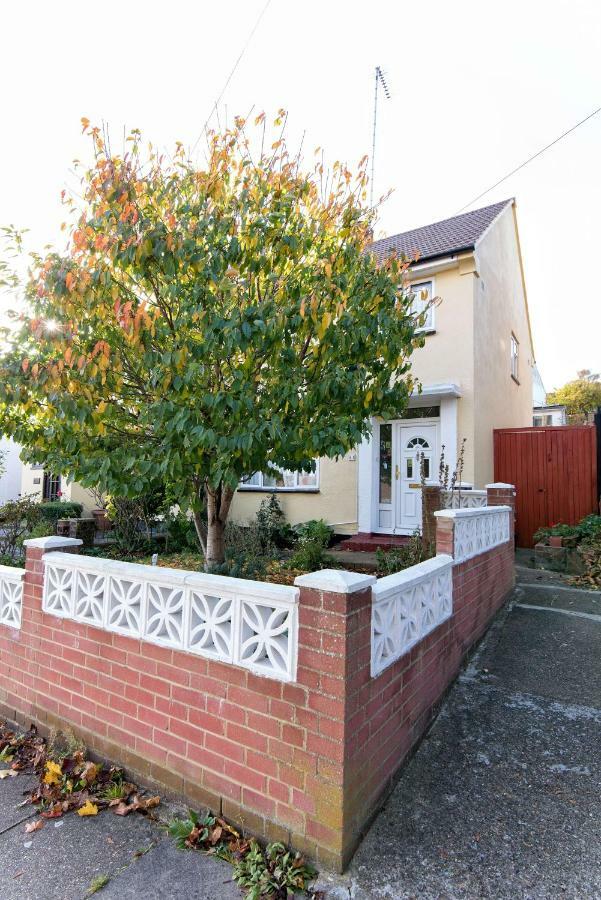 Orchards In Orpington Villa Exterior photo